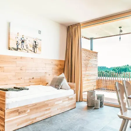 Gut Huegle Erlebnishof & 公寓式酒店