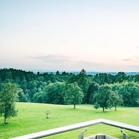 Apart-hotel Gut Huegle Erlebnishof &