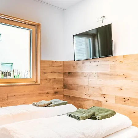 Gut Huegle Erlebnishof & 4* 拉芬斯堡