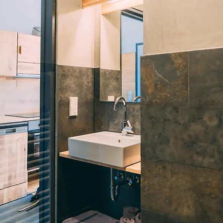 Gut Huegle Erlebnishof & 公寓式酒店 拉芬斯堡