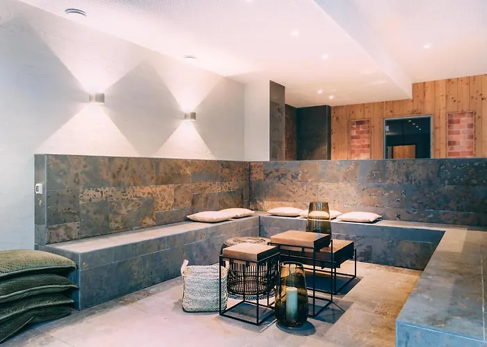 Gut Huegle Erlebnishof & 4*